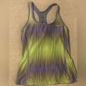 Nike Dry Fit athletic workout top Size 6